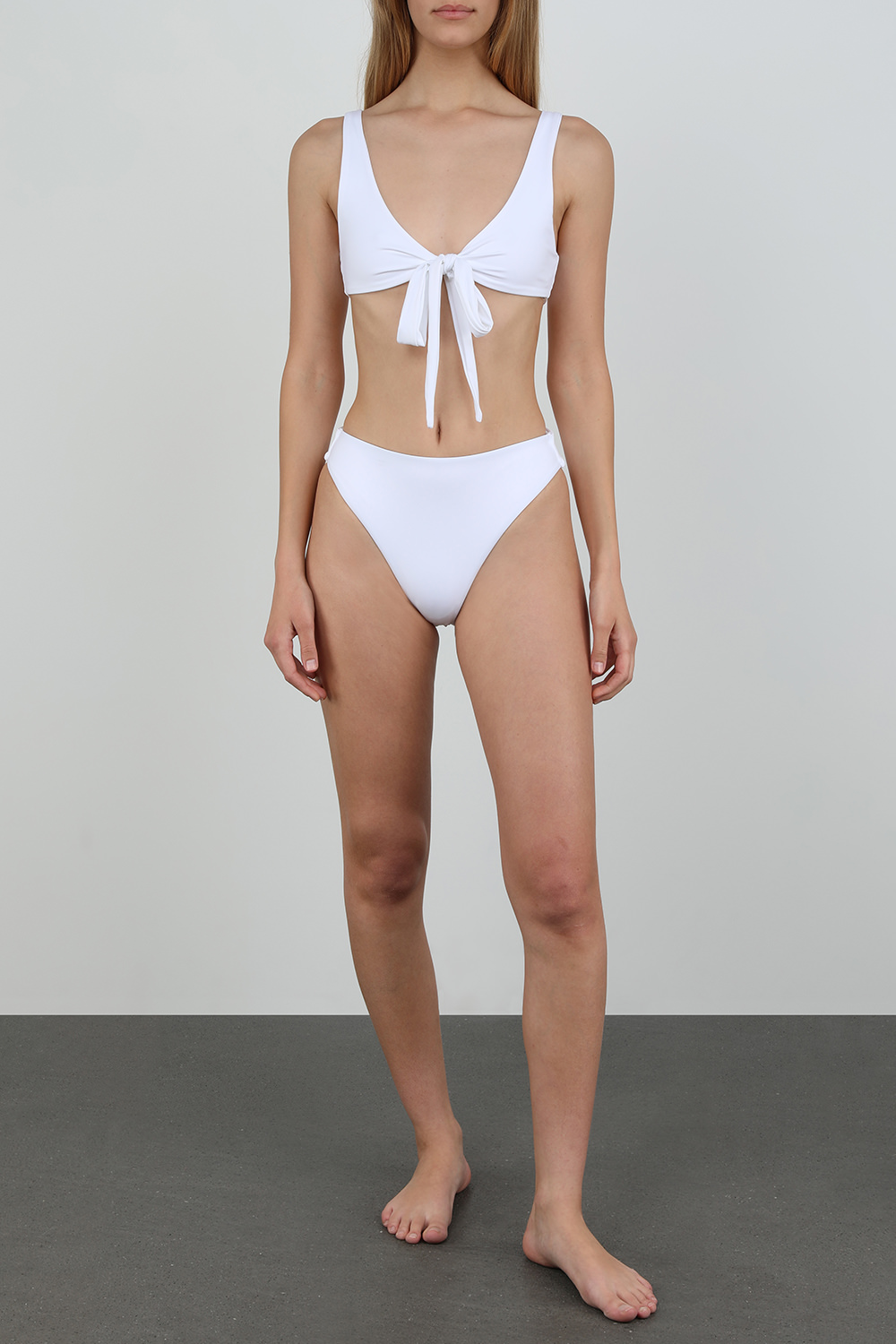 טופ בגד ים לבן עם קשירת פפיון